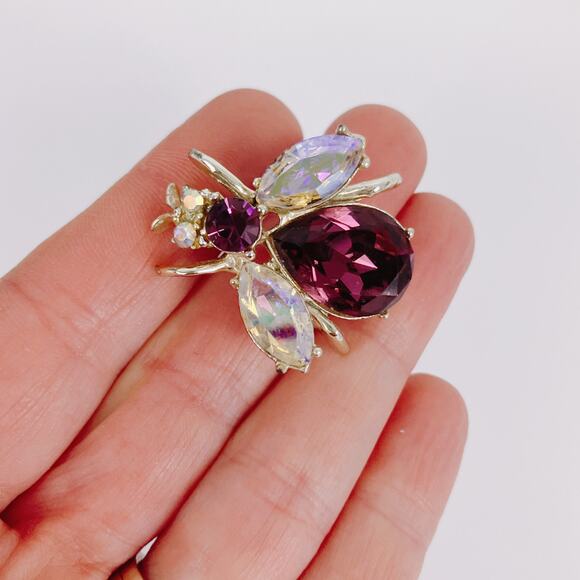 Vintage Mid Century Bee Brooch Purple Rhinestone 60s Figural Insect Bug Jewelry - Picture 6 of 12